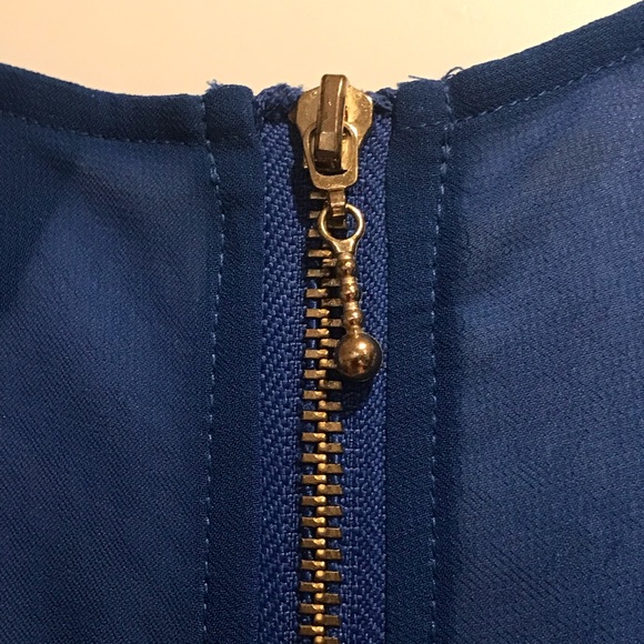 Mossimo Blue Draped Blouse Gold Zipper In Back Size M/M 100% polyester - Picture 5 of 9